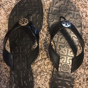 Tory Burch Thora Patent Black with silver
